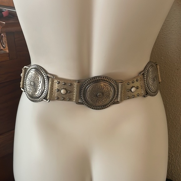 Another Line Leather Western Medallion Belt 32” - Picture 3 of 6